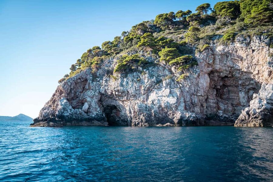 Dubrovnik: Private speedboat tour of Elafiti islands - Lopud next: sandy beach time and a 15th-century Franciscan Monastery