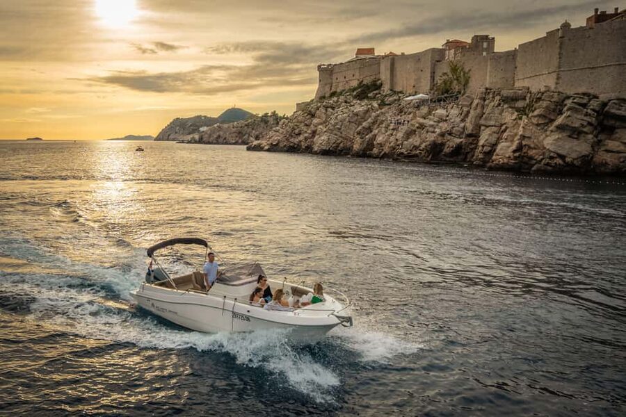 Dubrovnik Private Speedboat Tour to Elaphite Islands - Leaving Dubrovnik: City-Wall Panorama and Lovrijenac by Sea