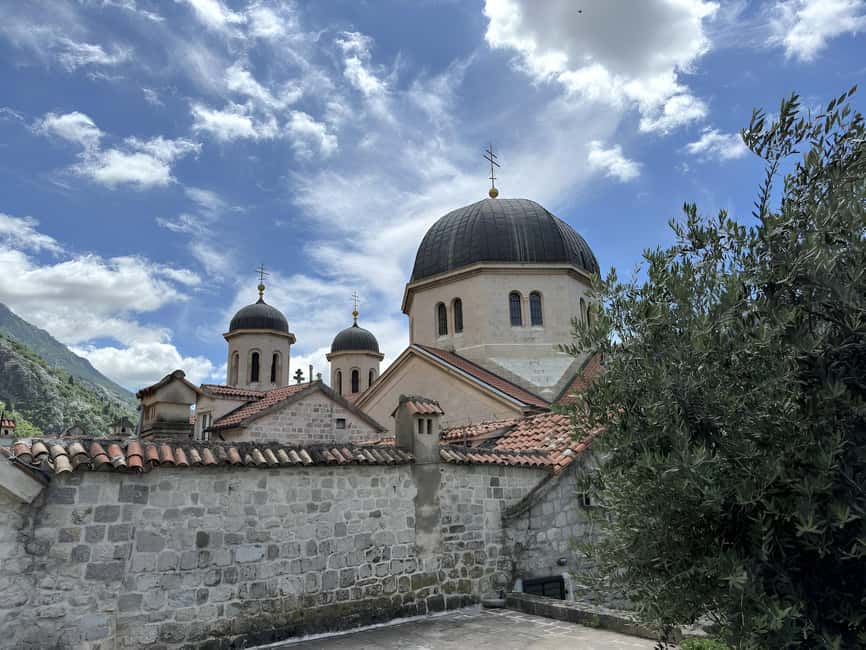 Dubrovnik: Private Tour to Montenegro, Kotor, and Perast - Perast’s car-free waterfront, old-town walk, and Our Lady of the Rocks