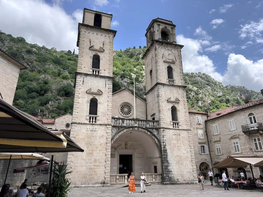 Dubrovnik: Private Tour to Montenegro, Kotor, and Perast - Price and value: what $506 per group gets you