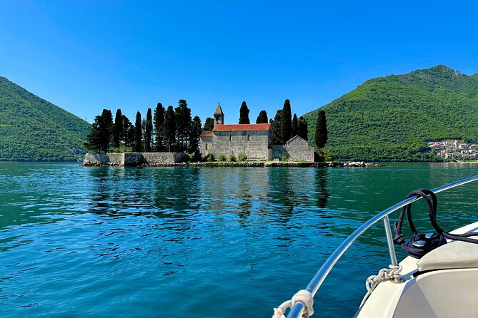Dubrovnik: Private Tour to Montenegro - Kotor & Perast - Perast, the Car-Free Stroll: A Quiet Town Feel in Kotor Bay