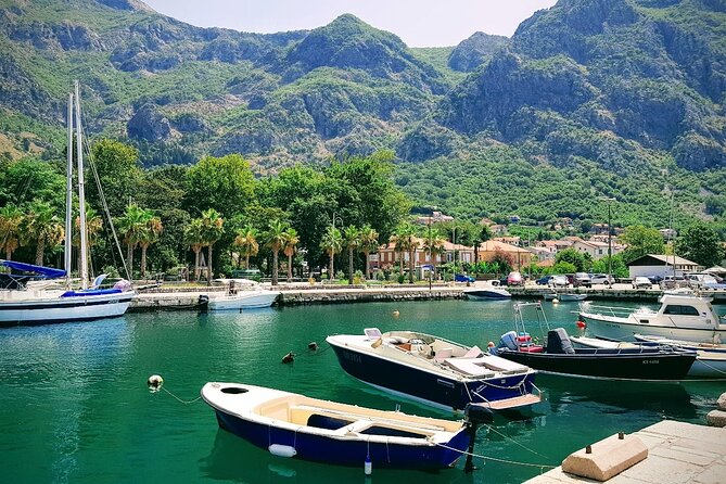 Dubrovnik: Private Tour to Montenegro - Kotor & Perast - Group Size and Comfort: Up to 8 People Makes a Difference