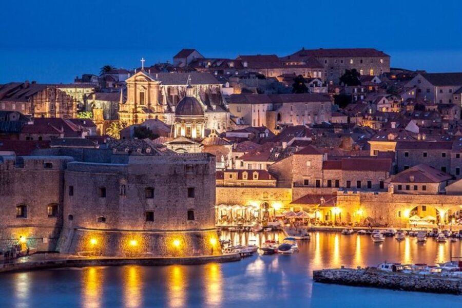 Dubrovnik : Private Walking Tour With A Guide (Private Tour) - Museums and monuments: exterior first, interior if you want it