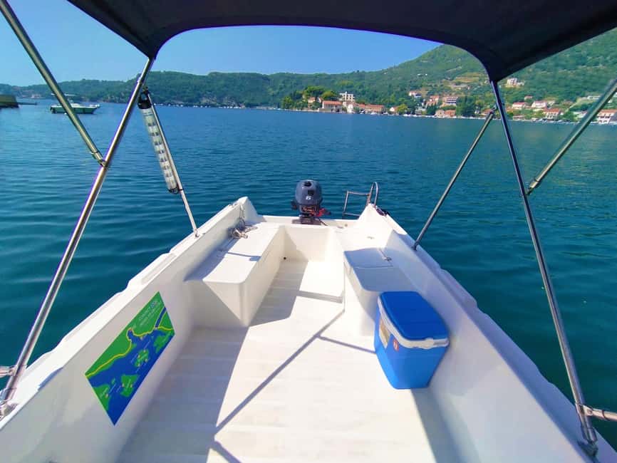 Dubrovnik: Rent a fun and easy to use boat without license - The kind of route you can expect: Blue Cave, caves, islands, and Šunj