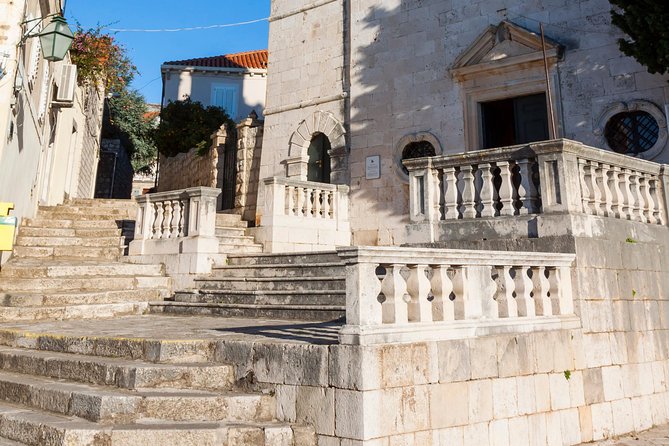 Dubrovnik Riviera and Cavtat - Shore Tour - Dubrovnik Old Town Walking Tour: How the Guide Makes the Stones Make Sense