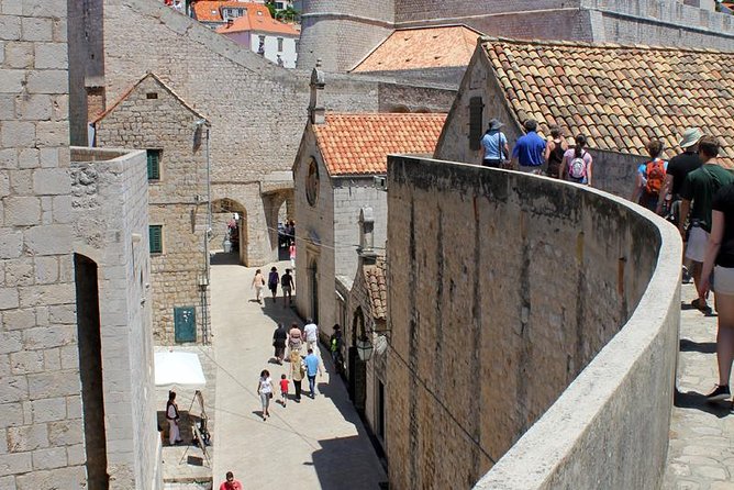 Dubrovnik Shore Excursion: Game of Thrones Tour (City Walls ticket included) - Lovrijenac Fortress entry and the best views for GoT fans