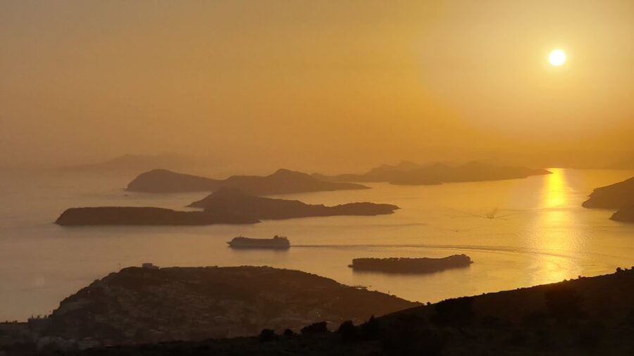 Dubrovnik: Sunset Panorama Tour with Glass of Wine - Wine Moment and Photo Stops: The Best Kind of Hospitality