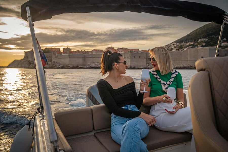 Dubrovnik: Sunset Tour With Panorama Of City Walls - The city walls panorama: the real reason people book this tour