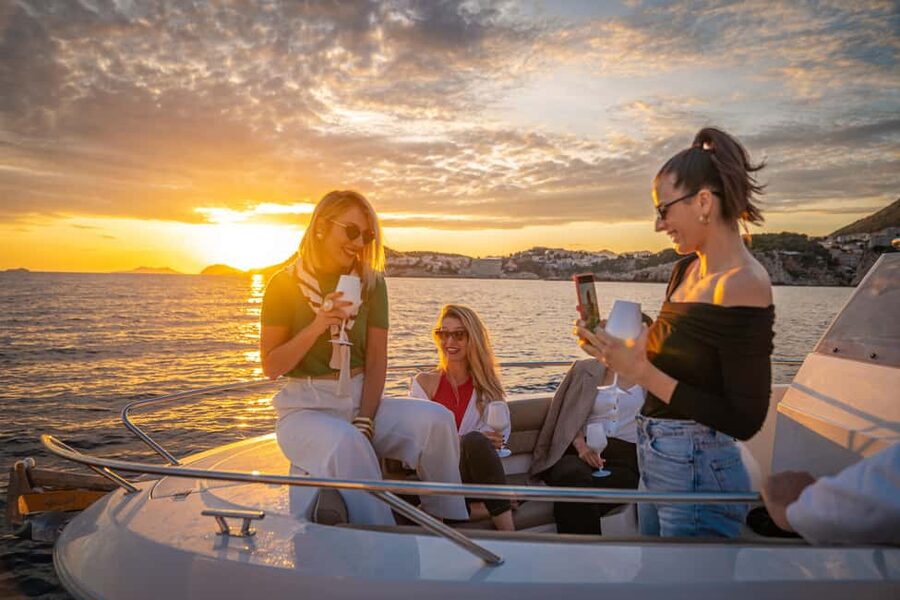 Dubrovnik: Sunset Tour With Panorama Of City Walls - Meeting at Old Town Harbour, then choosing the best spot on the boat