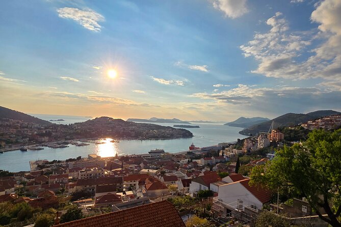 Dubrovnik Sunset Tour with Scenic Views and Local Wine - Stop 5: The sunset session over the Elaphiti Islands (30 minutes)