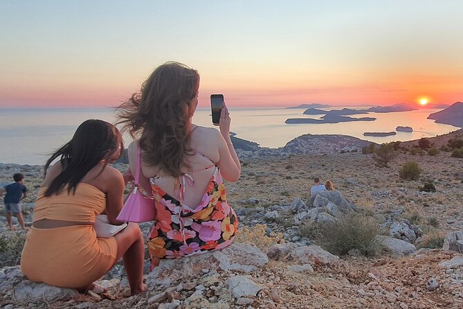 Dubrovnik Sunset Tour with Wine Tasting - Meeting points outside Old Town and near the cruise port