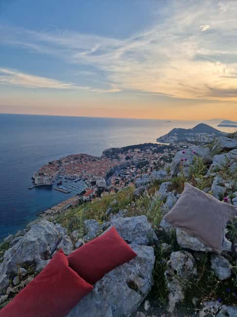 Dubrovnik: Sunset Wine Tasting At Panorama Point - Your licensed guide turns the view into a mini tour