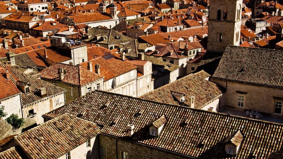 Dubrovnik: Walls and Wars Walking Tour - Headsets and group pace: how to stay close to the guide