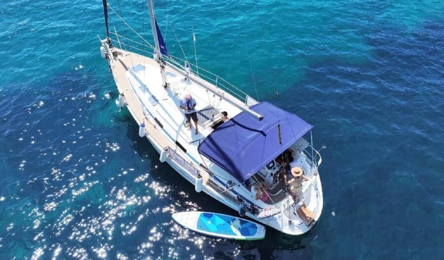 Dubrovnik yacht cruise - Private tour to Elafity & Blue cave - What you actually get on board the Bavaria 40 yacht
