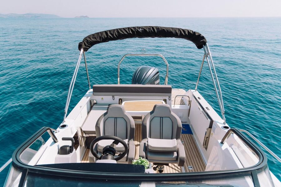 Elaphite Islands: Private boat tour (Cap Camarat 7.5wa) - Included Drinks, Towels, Snorkel Gear, and GoPro
