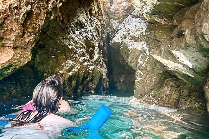 Explore Blue & Green Caves With Speedboat - Private Tour - Drinks on board and comfort for a 4-hour sea day