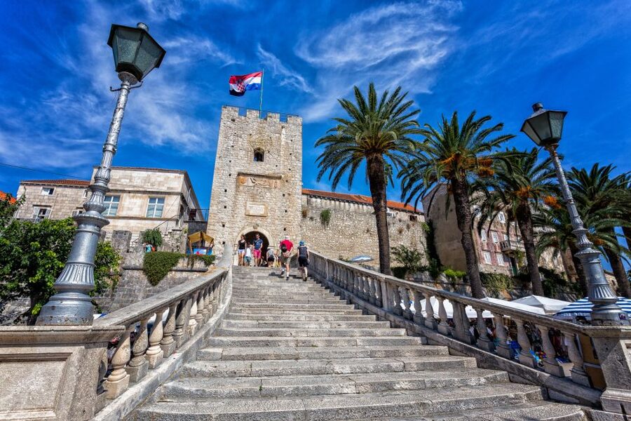 From Dubrovnik: Island of Korčula with wine tasting - Should you book this Dubrovnik to Korčula wine tasting tour?