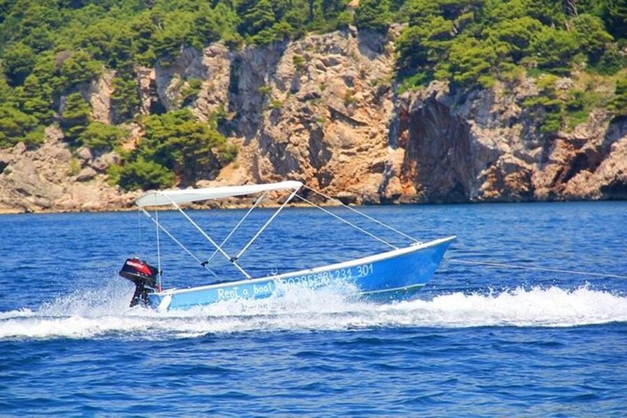 From Dubrovnik: Private Island-Hopping Customizable Cruise - Food and drinks: how to do it without overcomplicating