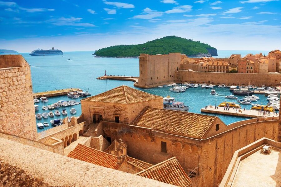 From Split & Trogir: Dubrovnik Guided Day Tour - Price and comfort value, who this tour suits best