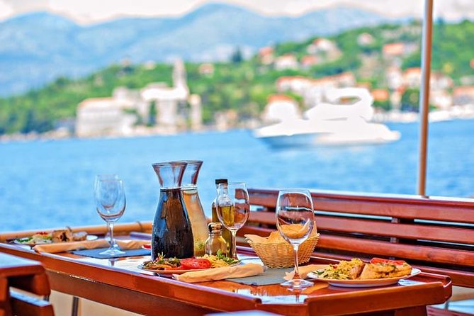 Full-Day Dubrovnik Elaphite Islands Cruise with Lunch and Drinks - Lunch on the water: meat, fish, vegetarian, and the open bar flow