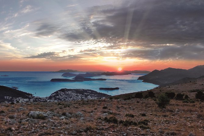 Full-Day Montenegro Private Tour from Dubrovnik - Comfort, vehicle size, and what to expect from pickup to return