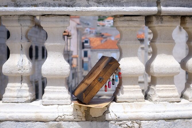 Game of Thrones Private Outdoor Escape Game in Dubrovnik - Start At Brsalje ul. 5, Then Open The Sealed Wooden Book