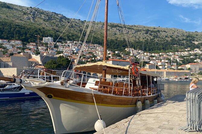 Gastro Cruise | Dinner and Boat ride around Dubrovnik Old Town - The vibe onboard: family-run hospitality meets a working boat