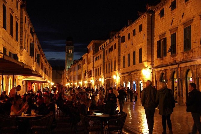 Guided Tour to discover Dubrovnik's Old Town, by day or night - Where the walk starts: Onofrio’s Fountain to the heart of Old Town
