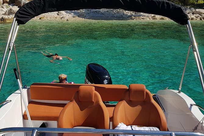 Half-Day Best Beaches & Bays Private Speed Boat Tour - The Flow of a 4-Hour Day With Morning or Afternoon Choices
