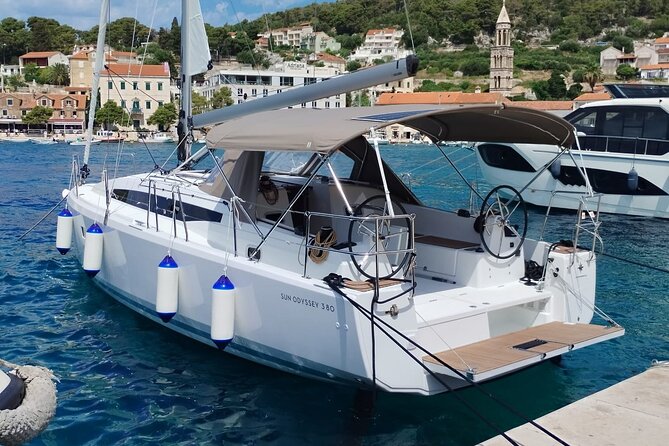 Islands Tour on Luxurious Jeanneau Sun Odyssey - Drinks, bottled water, and snorkel gear: where the price makes sense