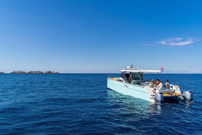 Luxury Blue Cave and Elaphiti Islands Small Group Tour - The catamaran experience: comfort that actually matters on a half-day