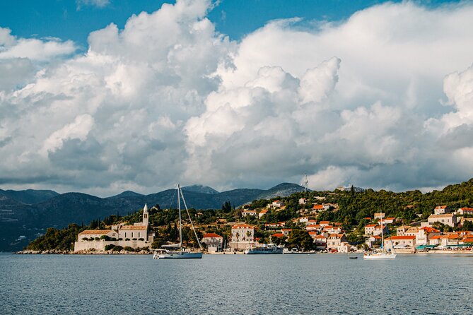 Luxury Elaphite Islands half day Cruise with lunch Apreamare - Lopud Island stop: where the beach time becomes the highlight