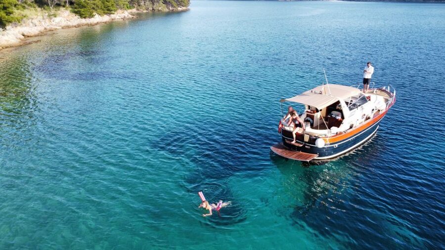 Luxury Private Boat Tour to Elaphiti Islands (4 hours) - Snorkeling gear, drinks, and how to make the water time easier