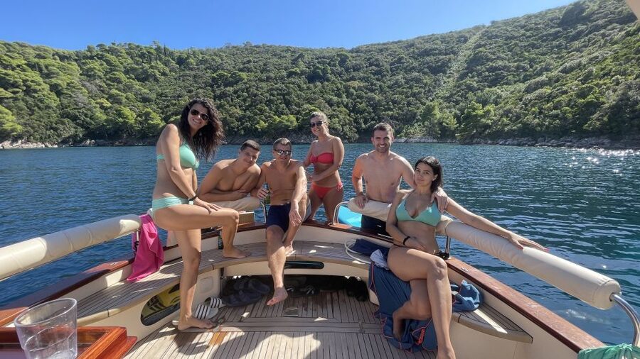Luxury Private Boat Tour to Elaphiti Islands (4 hours) - What to bring, and the boat rules you should actually care about