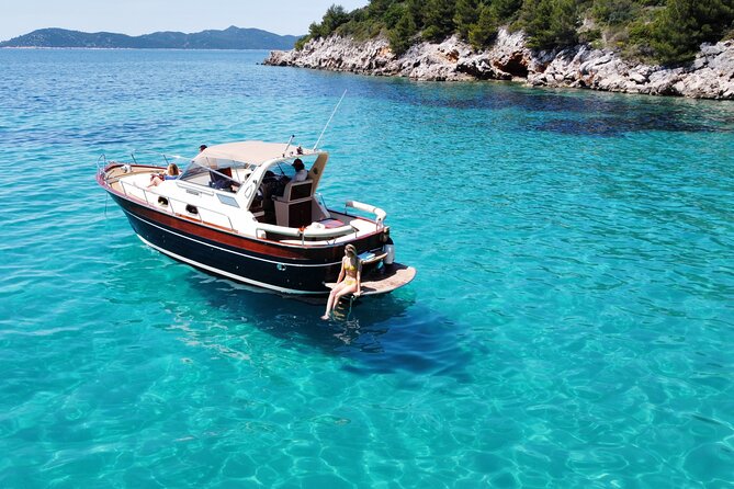 Luxury Private Boat Tour to Elaphiti Islands - On Board You Get: Drinks, Restroom, GoPro, and a Comfortable Ride