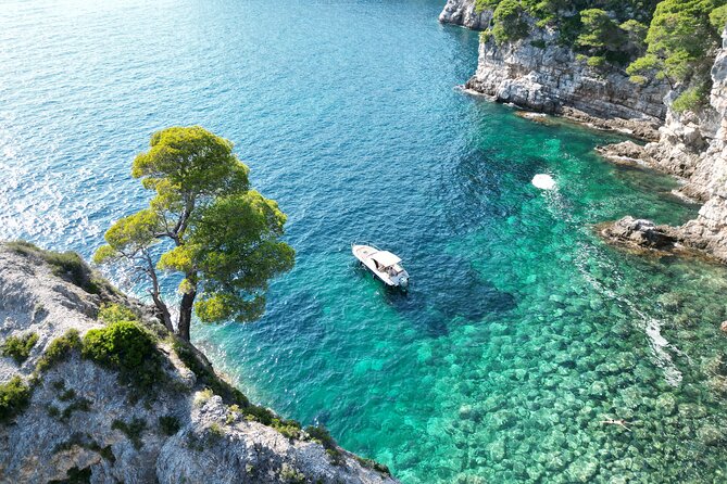 Luxury Private Speedboat Tour Islands & Blue Cave - Blue Cave and possible Hvar detours: where Luka earns trust