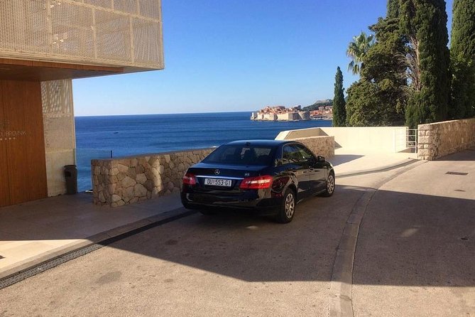 Luxury private transfer: Dubrovnik to Dubrovnik airport - Inside the ride: what you get beyond transportation