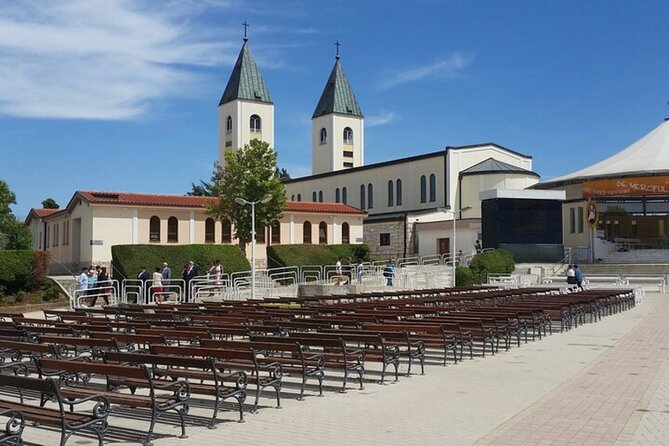 Medjugorje day tour - Međugorje in One Hour: Quick Spiritual Time, Real Walking