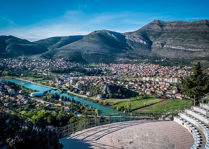 Montenegro & Bosnia in 1day: 2 Countries Day Tour from Dubrovnik - Kotor old town: free church options and a wall climb with big payoff