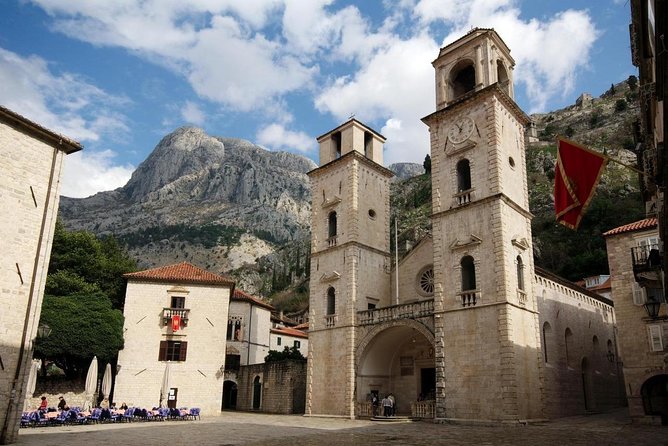 Montenegro Coast Private Day Trip from Dubrovnik - Kotor Old Town for 2 Hours: A Walkable Historic Center