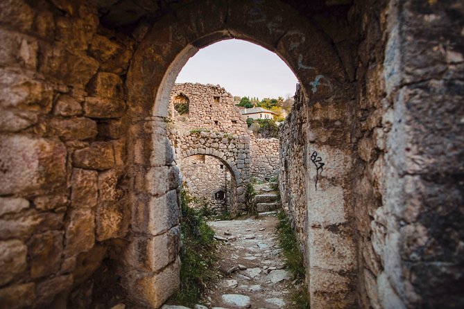 Mostar and Medjugorje Day Trip from Dubrovnik - Medjugorje: Pilgrimage Time, Church Options, and Realistic Climbing