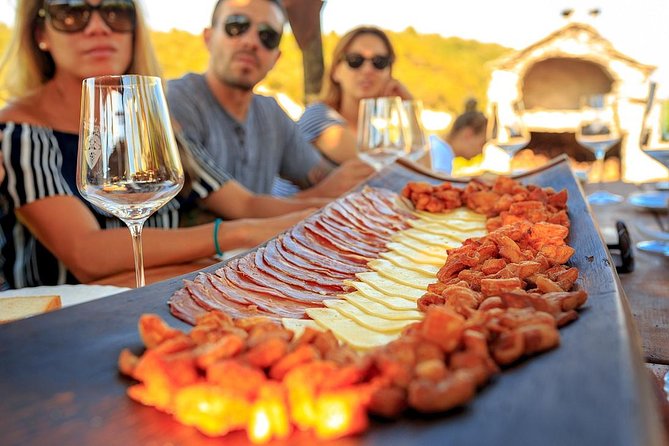 Peljesac&Ston Small-Group Food & Wine Experience from Dubrovnik - Oysters on the farmer’s boat: the part you’ll talk about later