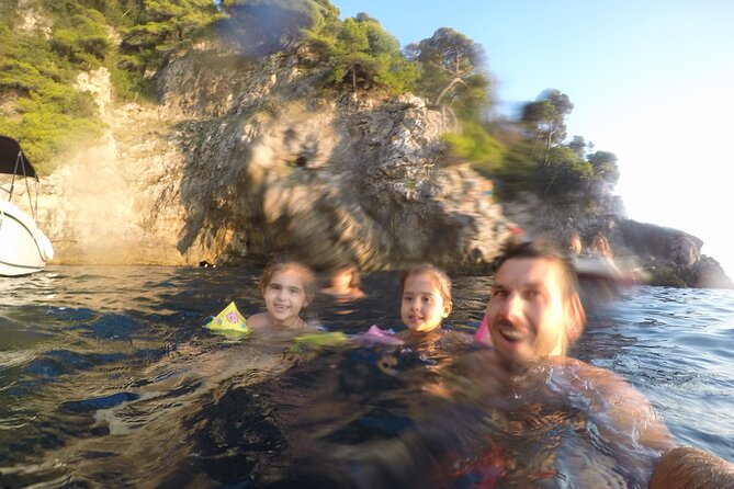 Private 4 Hours Blue Cave & Shunj Sandy Beach Experience - Onboard comfort: snacks, beverages, Wi-Fi, and the skipper’s style