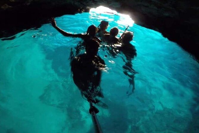 Private boat tour - caves, snorkeling, bays and beaches - Caves, Bays, and Beaches: How Your Skipper Shapes the Day
