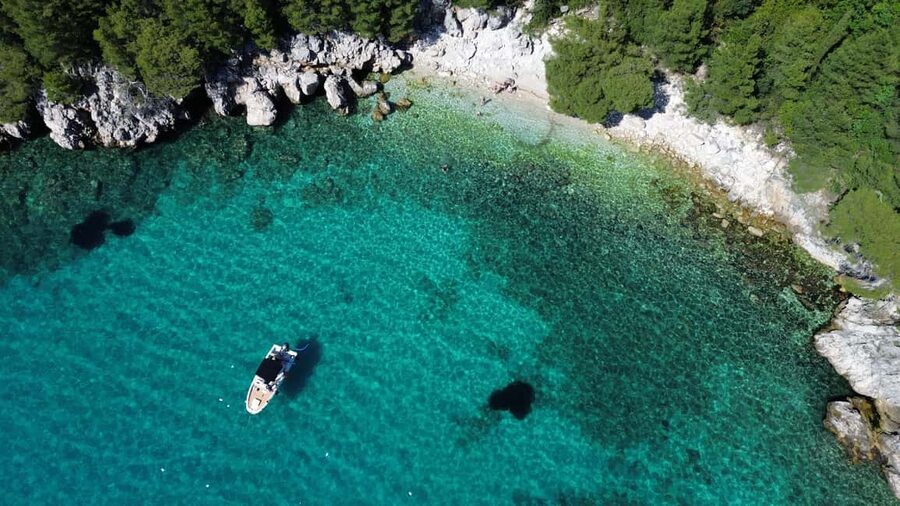 Private Boat Tour Tailor-Made 6h-All Inclusive - Caves and swim breaks: how a tailored route plays out