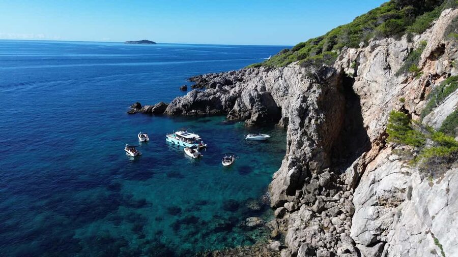 Private Boat Tour Tailor-Made 6h-All Inclusive - All-inclusive comfort: drinks, gear, and small touches that matter