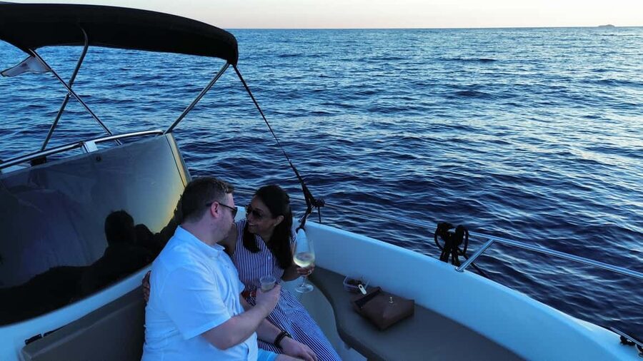 Private Boat Tour Tailor-Made 6h-All Inclusive - Should you book this private boat tour?