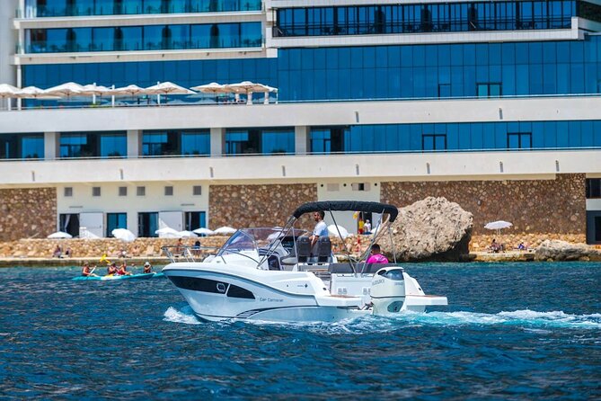 Private Boat Tours Dubrovnik to Hvar - Getting on board: Riva 18 and how pickup really works