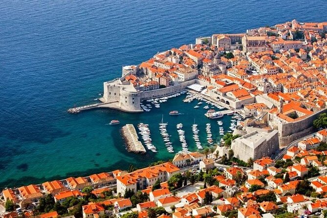 Private Departure Transfer:Dubrovnik, Orebić to Dubrovnik Airport - The meet-and-greet part: where most airport transfers either shine or stumble