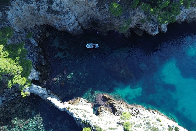 Private Elaphiti Islands Boat Tour Tailor-Made 8h - Suđurađ on Šipan: towers, castle remains, and village life